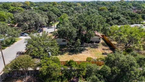 402 Tidecrest Drive Windcrest TX 78239