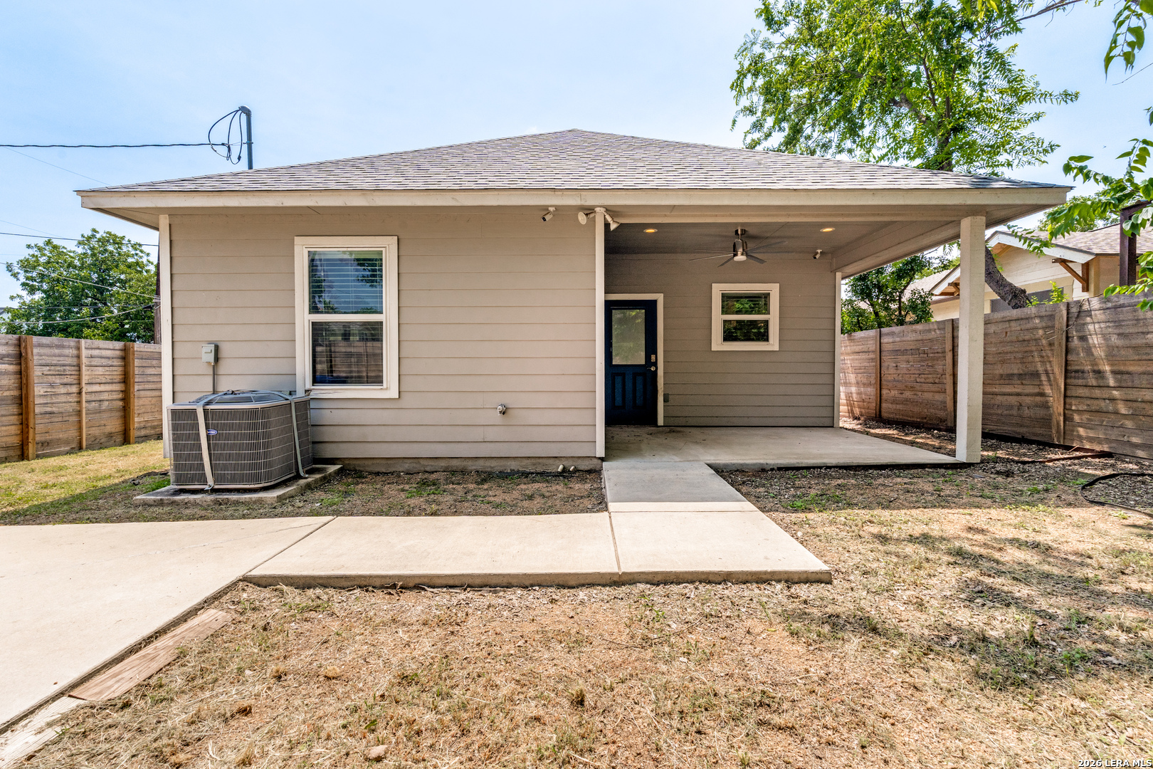1018 S Pine Street San Antonio TX 78210