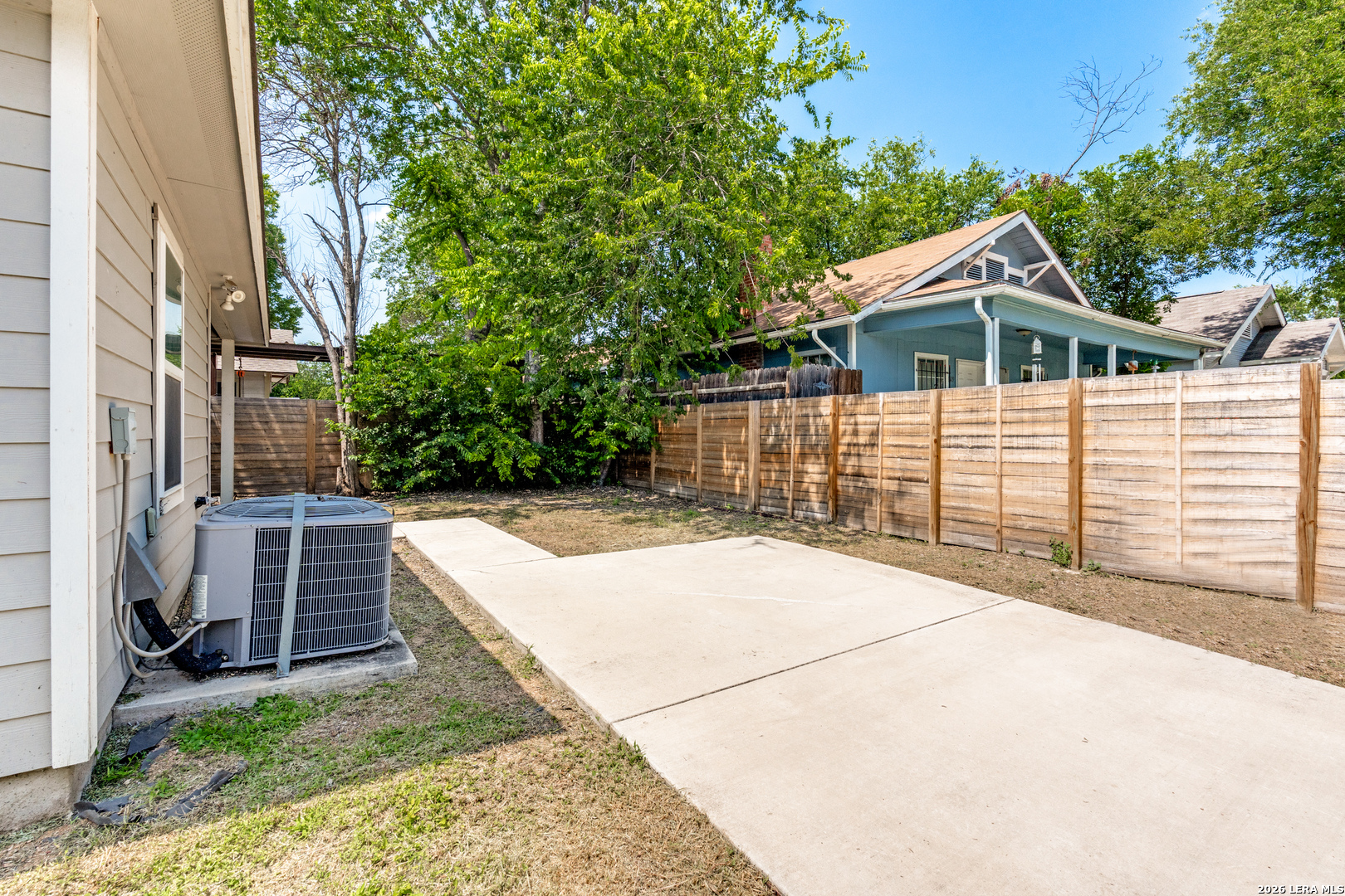 1018 S Pine Street San Antonio TX 78210