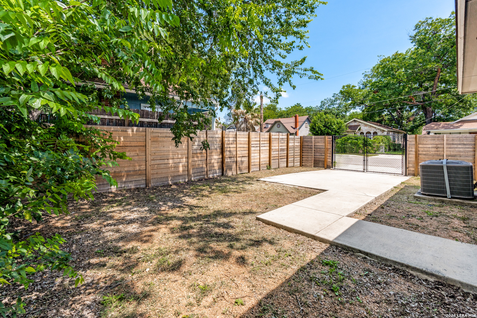 1018 S Pine Street San Antonio TX 78210