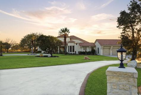 2923 Rustlers Trail San Antonio TX 78245