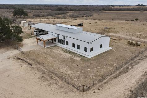 3169 Schuettig Poteet TX 78065