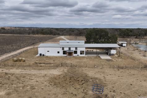 3169 Schuettig Poteet TX 78065