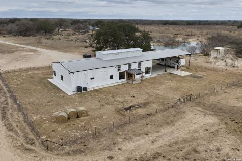 3169 Schuettig Poteet TX 78065