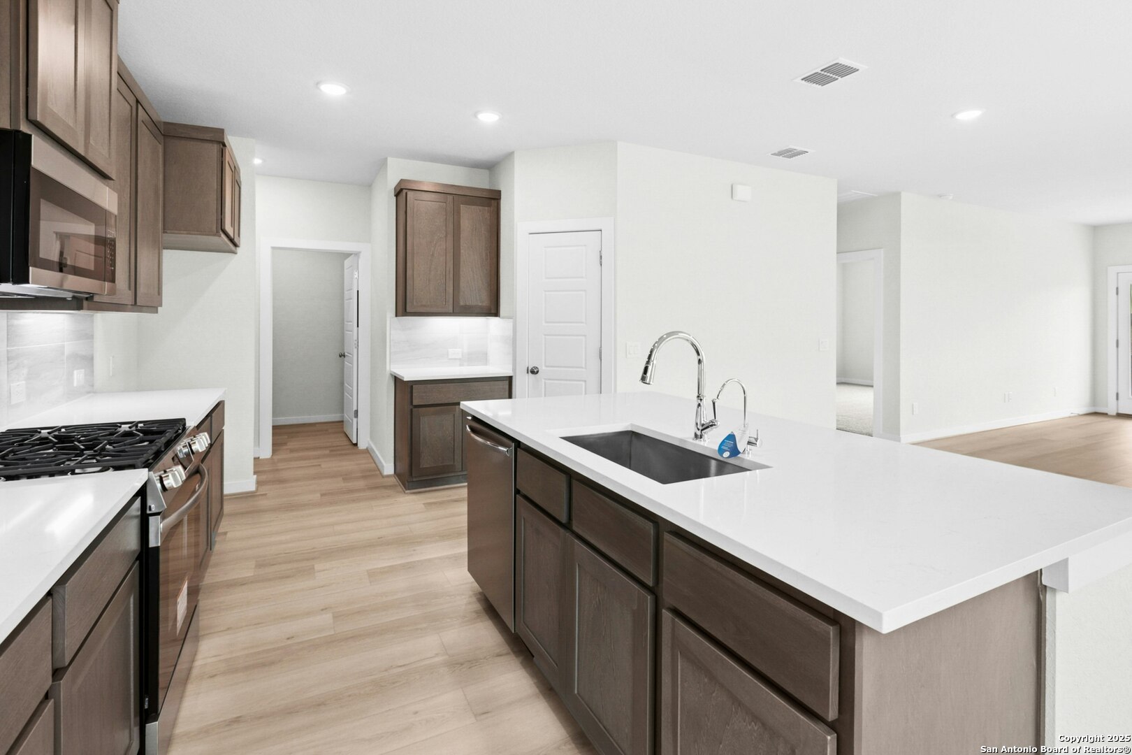 1522 Bluff Path New Braunfels TX 78130