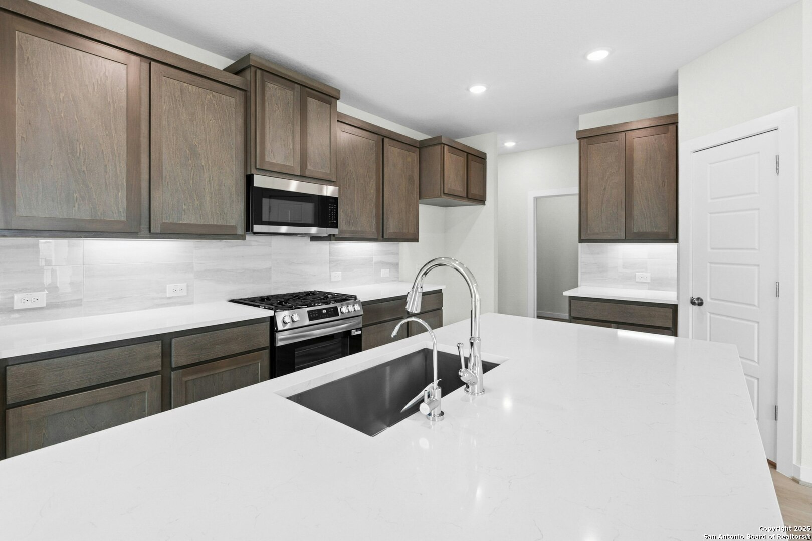 1522 Bluff Path New Braunfels TX 78130