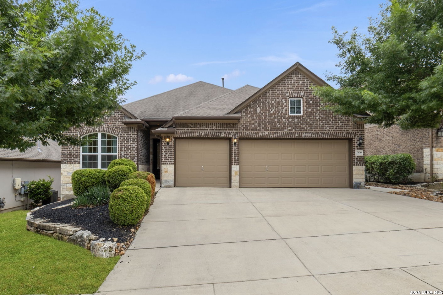2106 Silent Fox San Antonio TX 78260