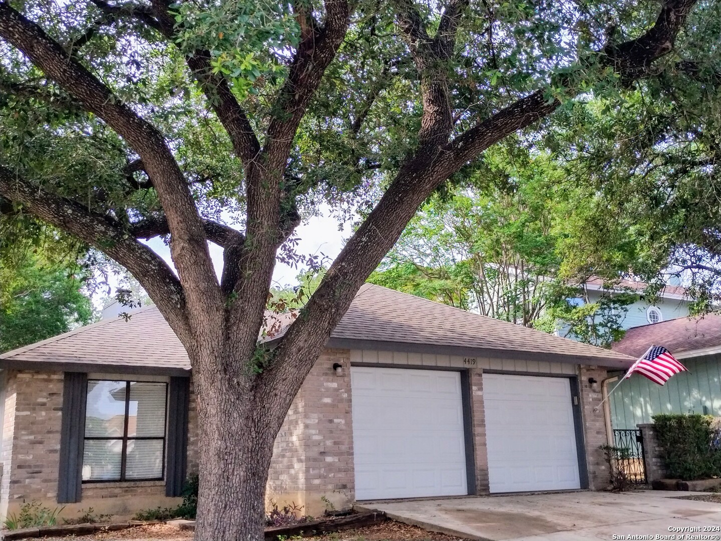 4419 Putting Green San Antonio TX 78217