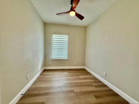 113 Thelka San Antonio TX 78214