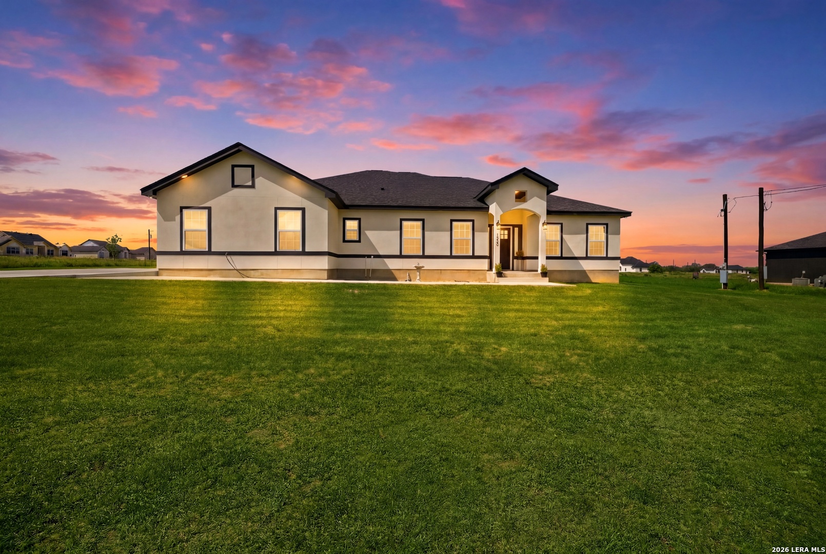 105 Hidden Cove Floresville TX 78114