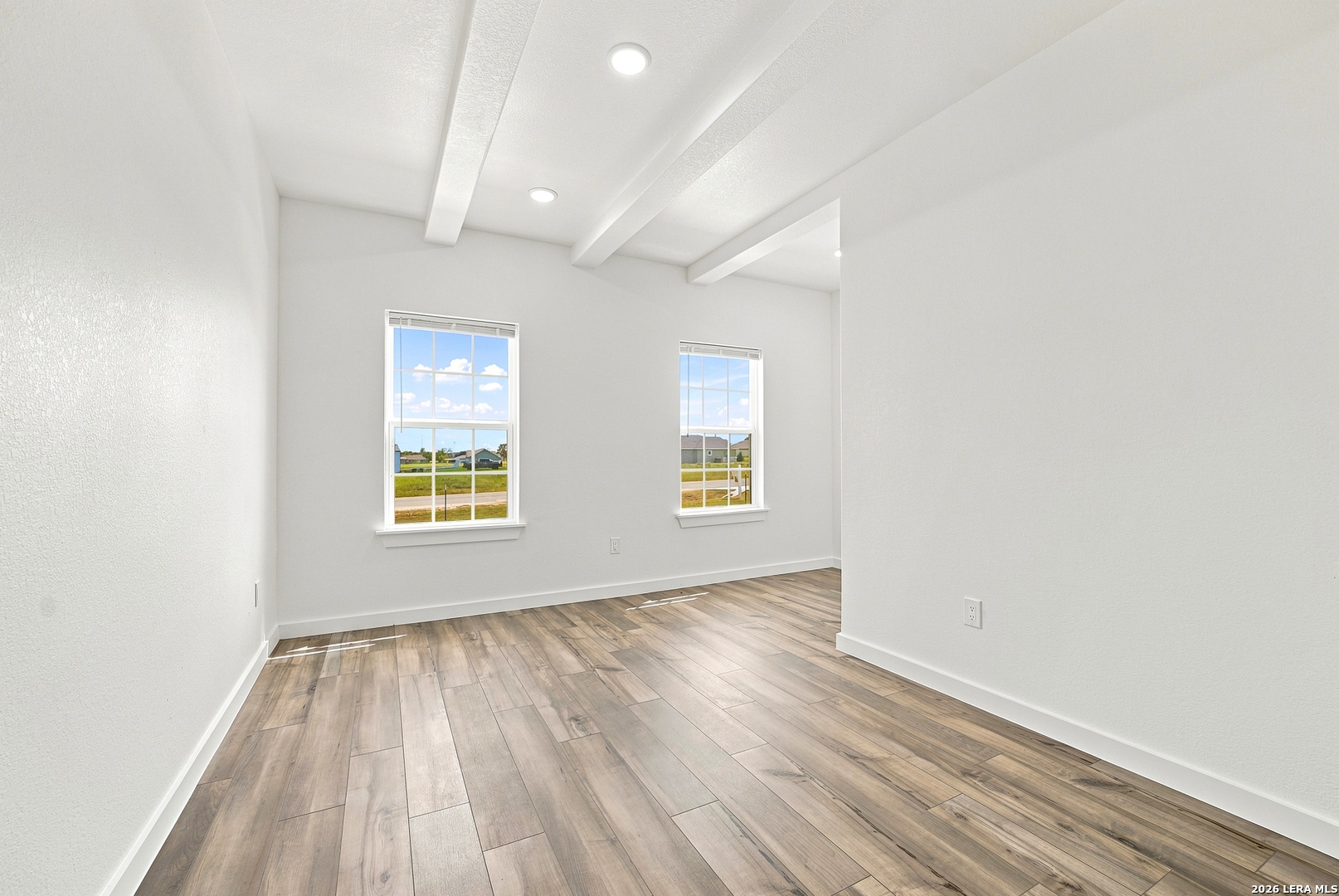 105 Hidden Cove Floresville TX 78114