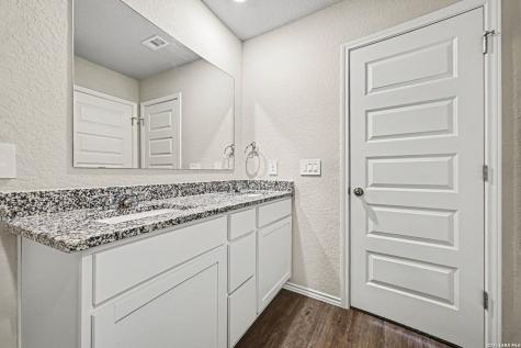 579 Jennifer Way New Braunfels TX 78130