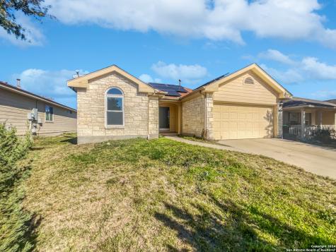 8439 Blackstone Cove Converse TX 78109