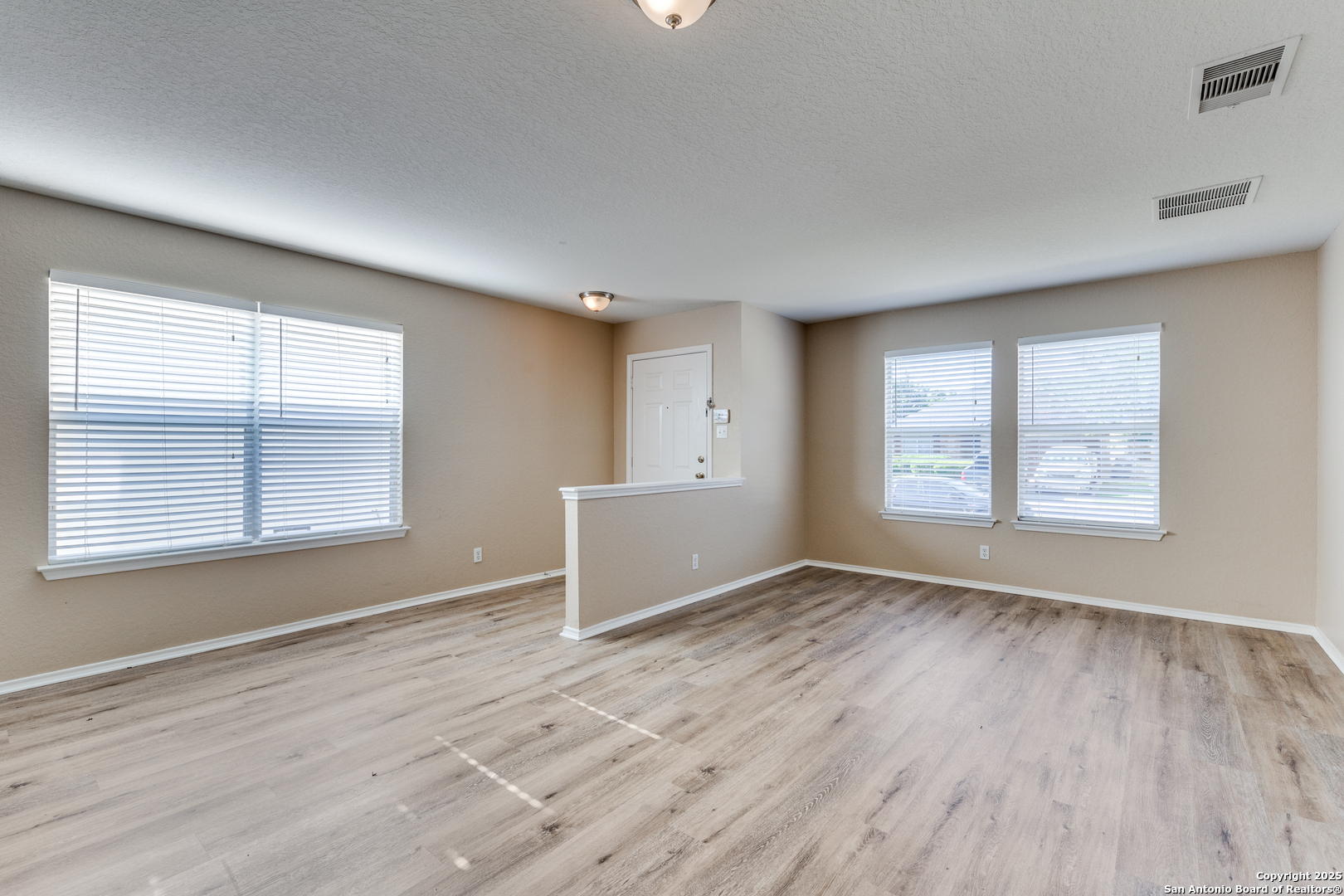 6454 Miners Hill San Antonio TX 78244