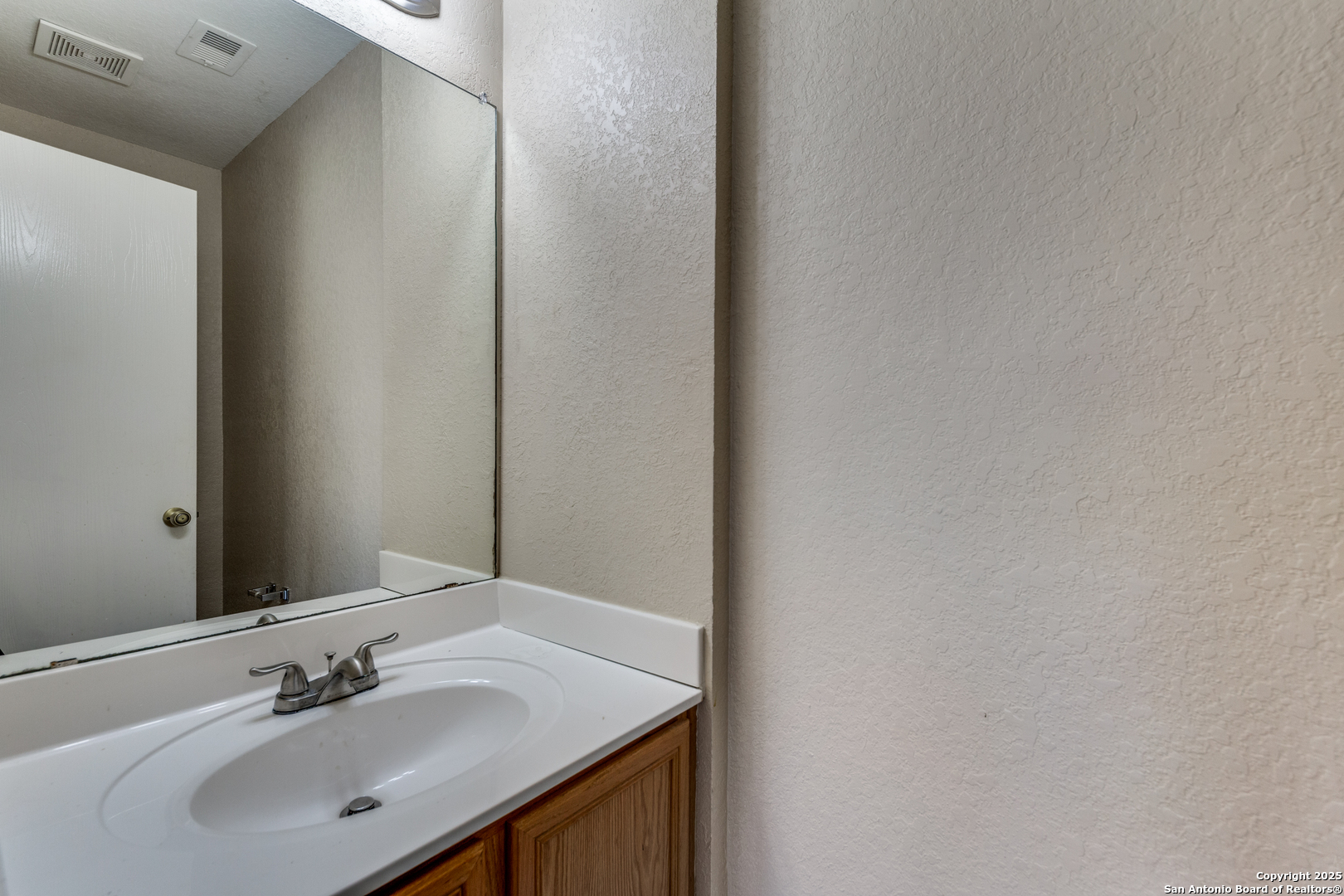 6454 Miners Hill San Antonio TX 78244