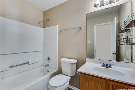 6454 Miners Hill San Antonio TX 78244