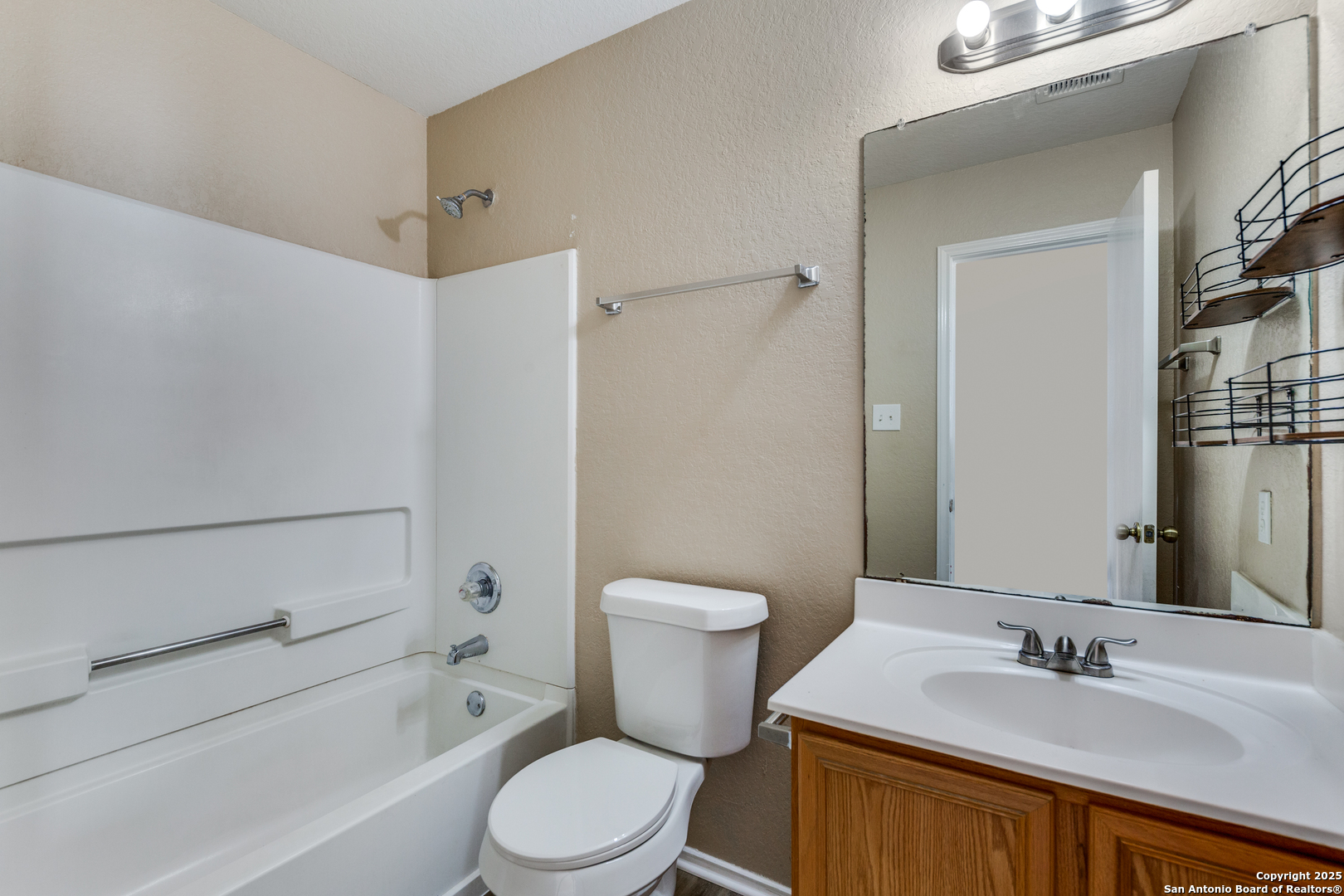 6454 Miners Hill San Antonio TX 78244