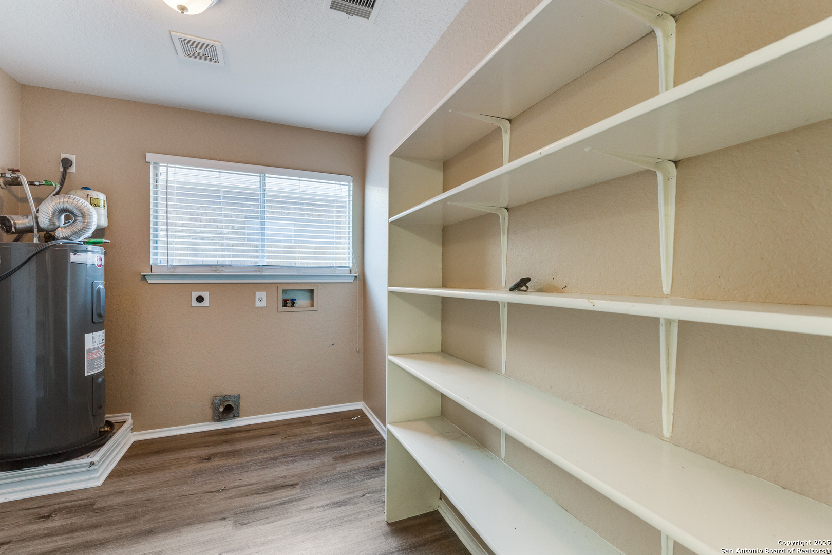 6454 Miners Hill San Antonio TX 78244