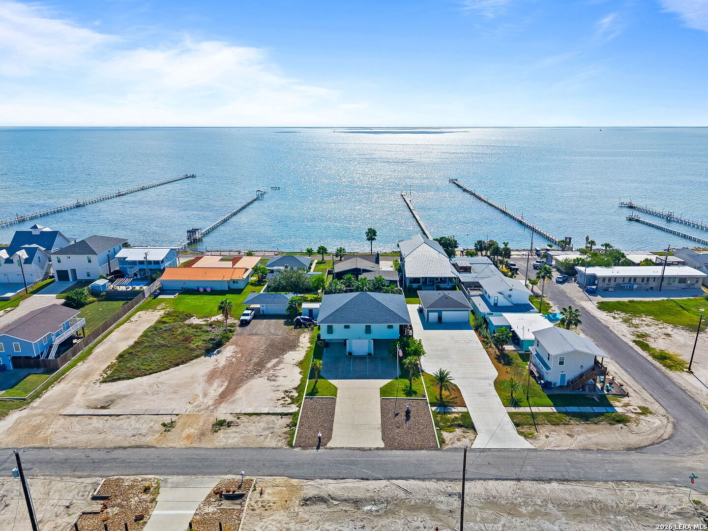 1528 S Magnolia Street Rockport TX 78382