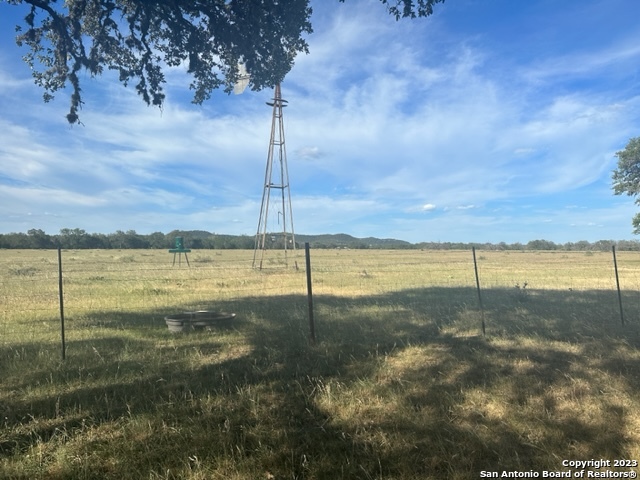 373 Pine Tree Medina TX 78055