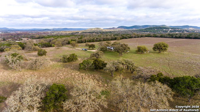373 Pine Tree Medina TX 78055