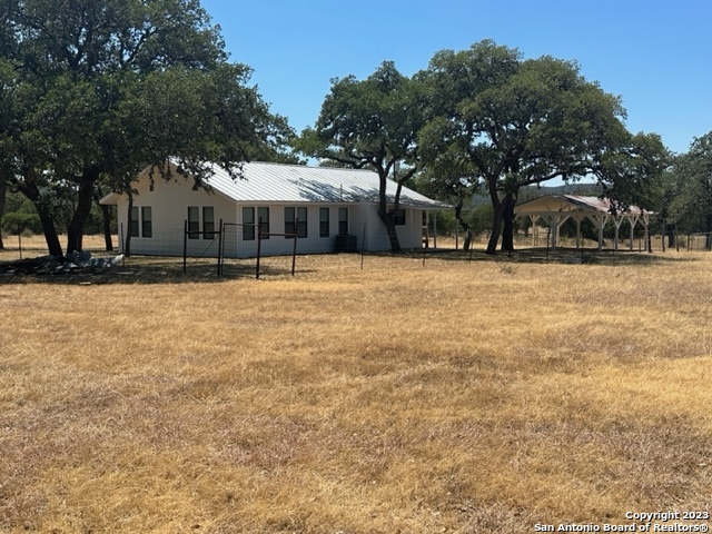 373 Pine Tree Medina TX 78055