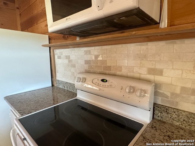 373 Pine Tree Medina TX 78055