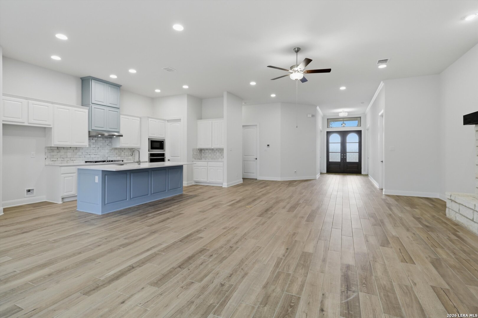 3835 Escalera Bulverde TX 78163