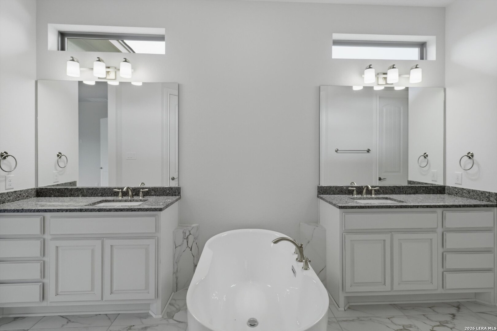 3835 Escalera Bulverde TX 78163