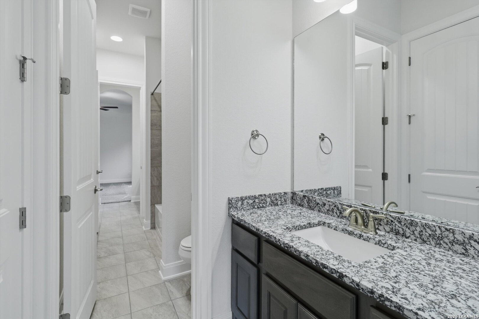 3835 Escalera Bulverde TX 78163