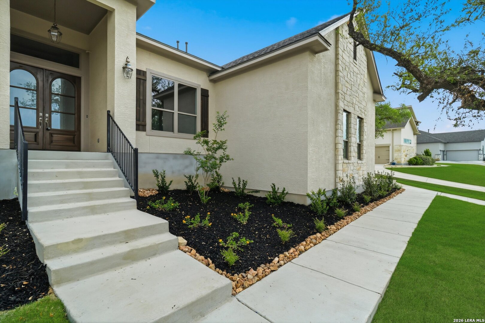 3835 Escalera Bulverde TX 78163