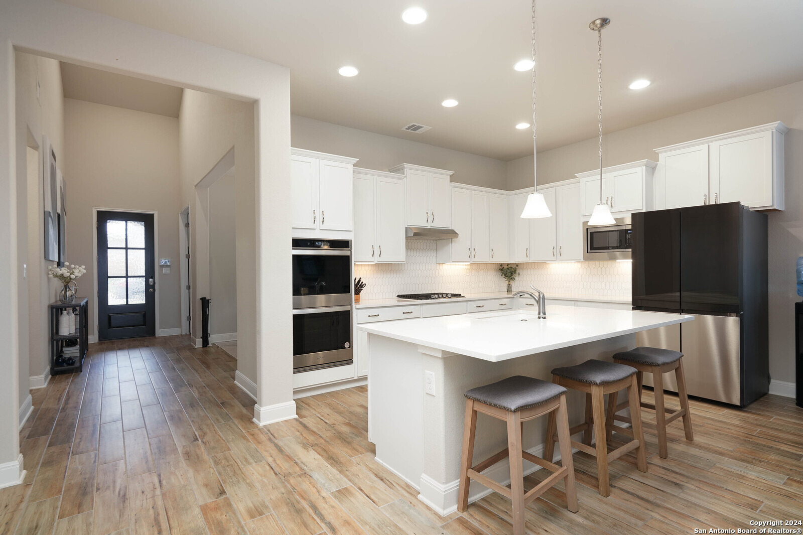 1043 Aidenbaum San Antonio TX 78260