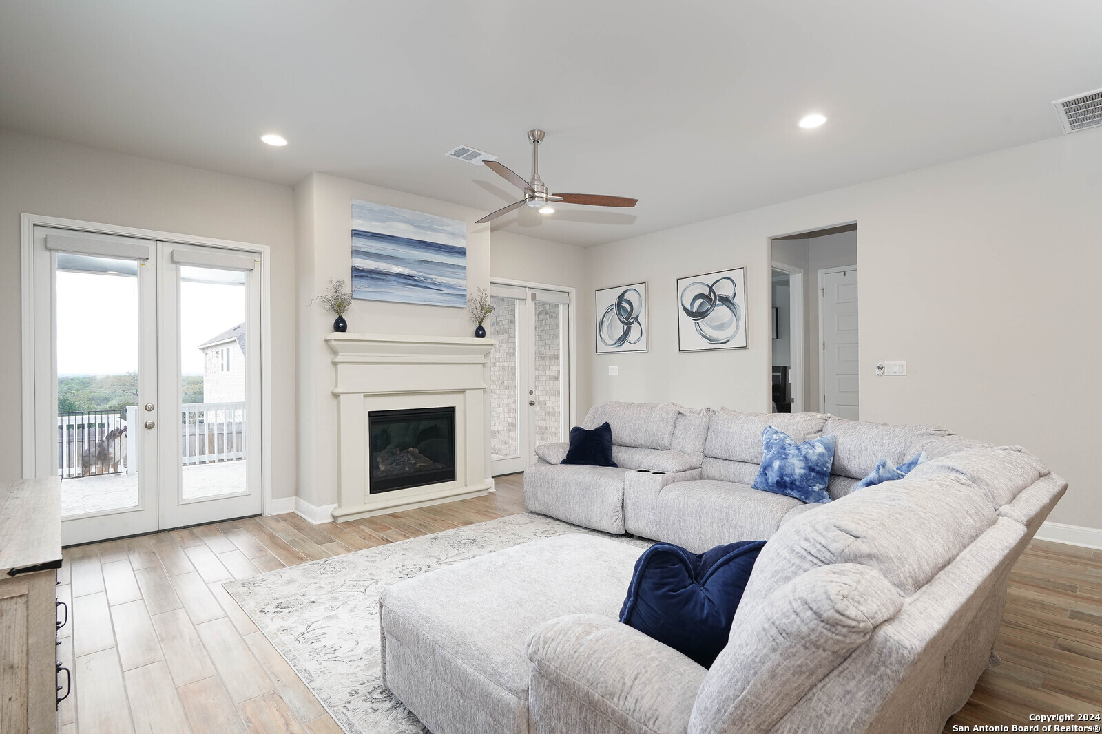 1043 Aidenbaum San Antonio TX 78260