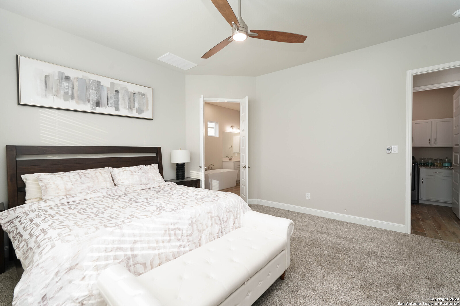 1043 Aidenbaum San Antonio TX 78260