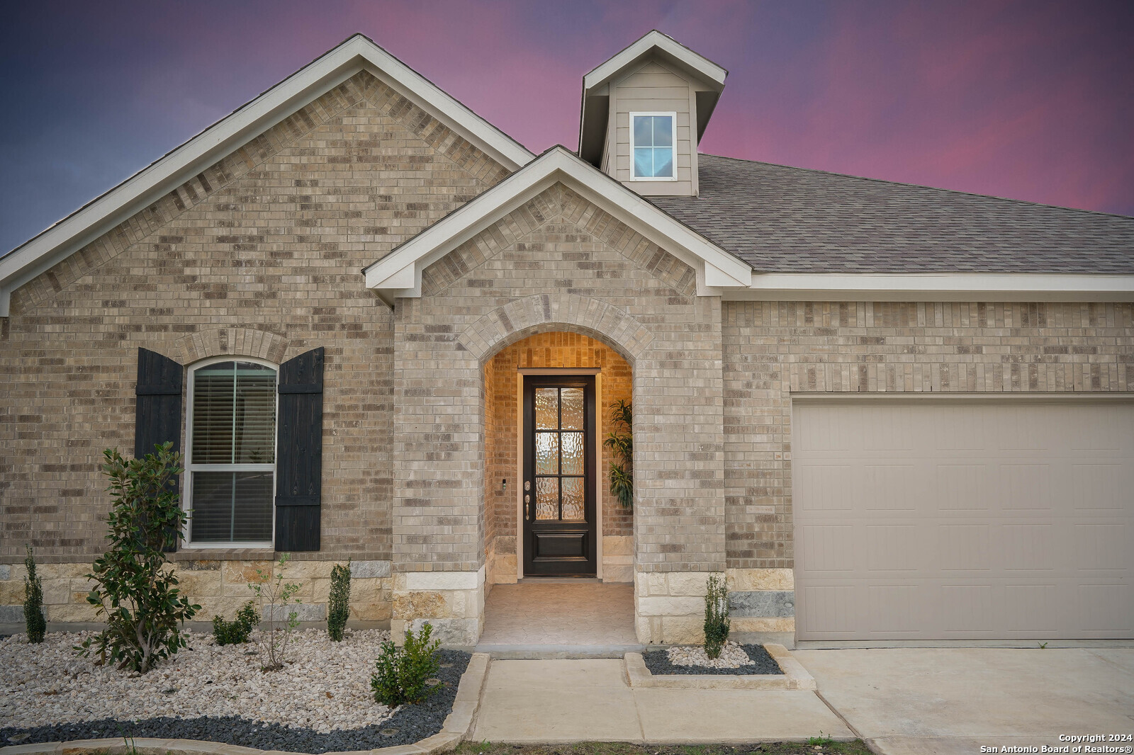 1043 Aidenbaum San Antonio TX 78260