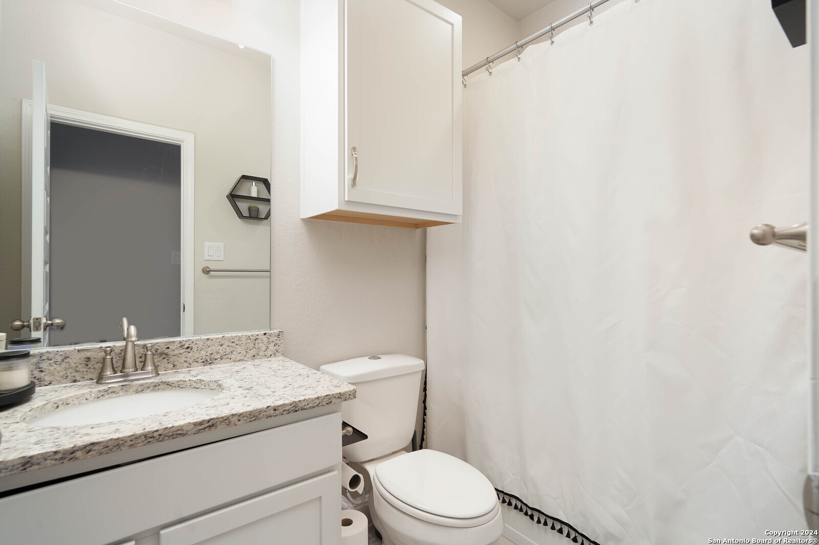 1043 Aidenbaum San Antonio TX 78260