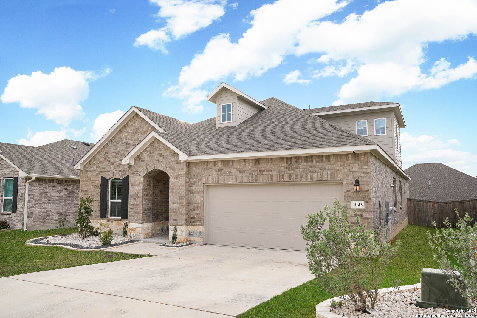 1043 Aidenbaum San Antonio TX 78260