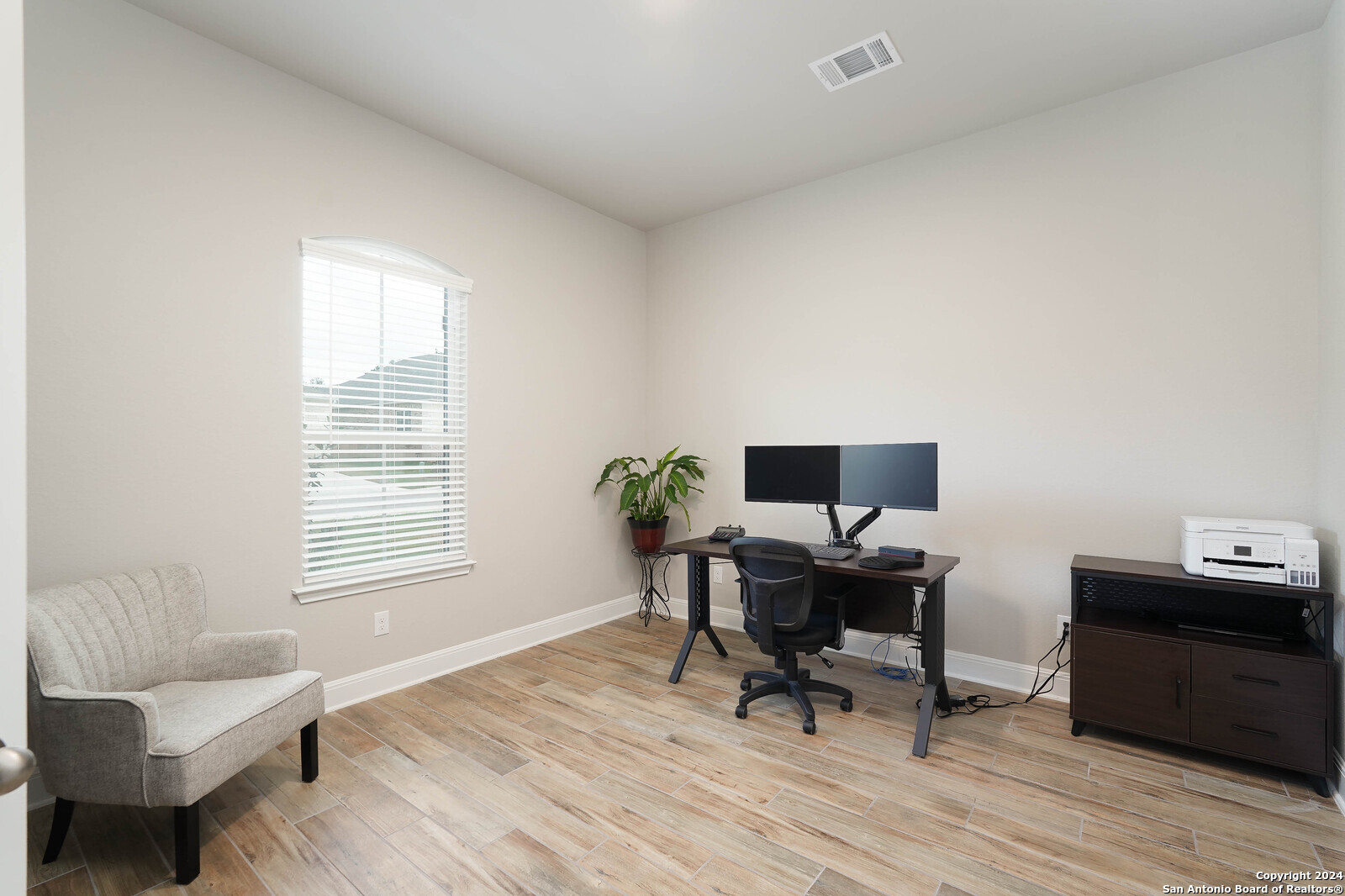 1043 Aidenbaum San Antonio TX 78260