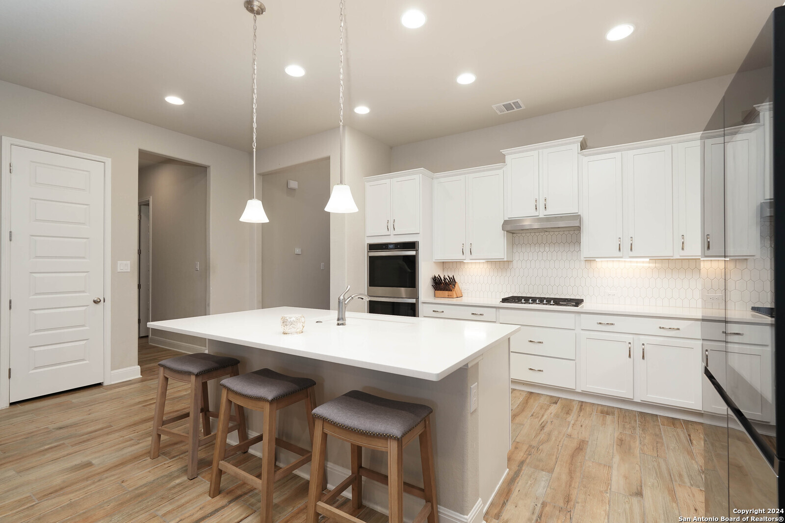 1043 Aidenbaum San Antonio TX 78260