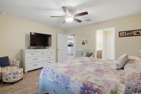 3302 Red Falls Road San Antonio TX 78253