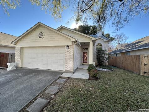 17 Pembroke Lane San Antonio TX 78240
