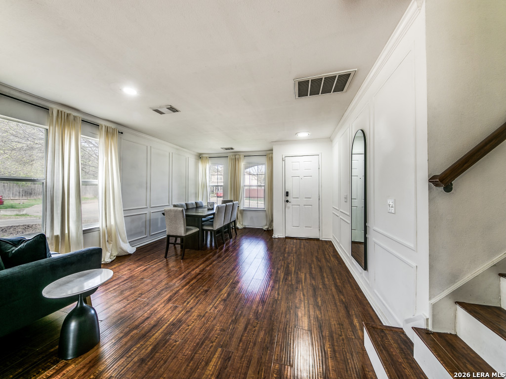 6606 Crestwood Court San Antonio TX 78249
