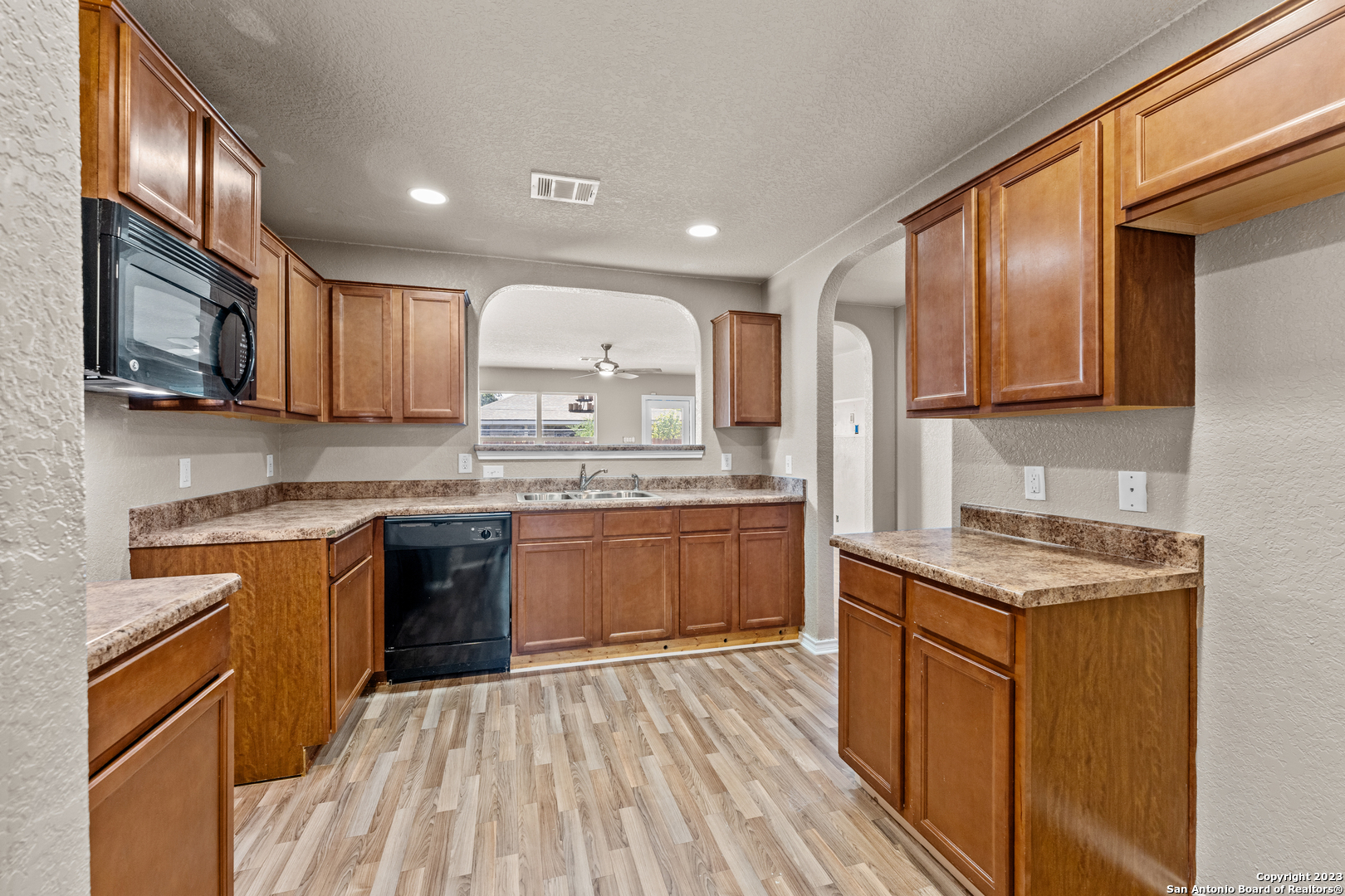 12122 Chi Chis Cove San Antonio TX 78221