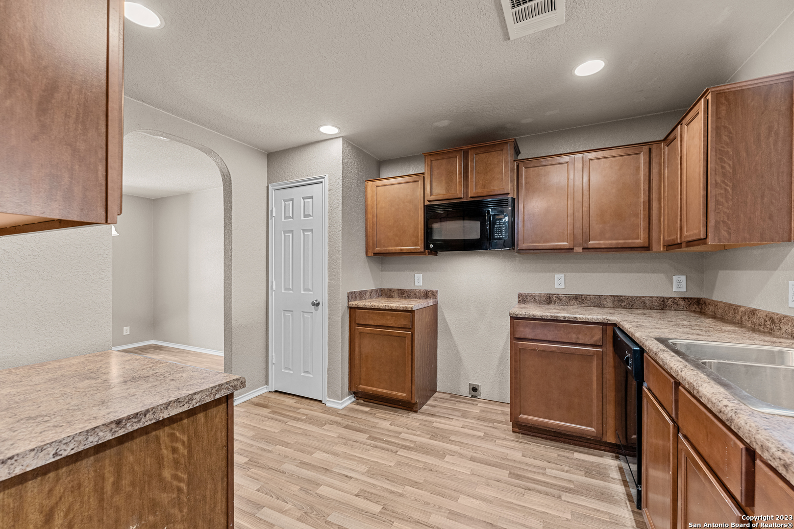 12122 Chi Chis Cove San Antonio TX 78221