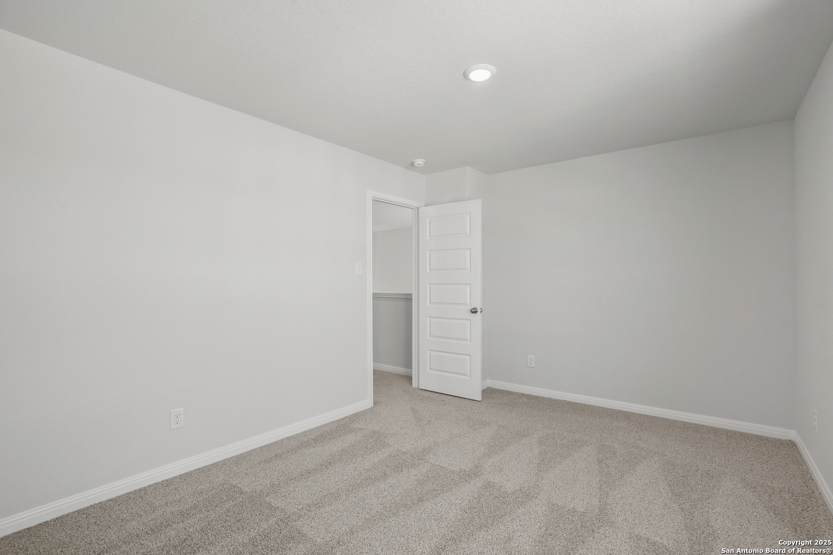 173 Hunters Camp San Antonio TX 78245