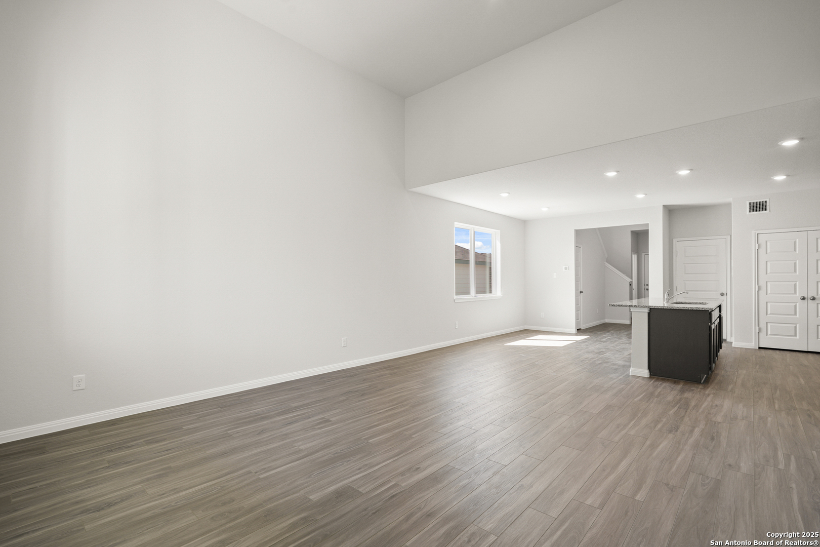 173 Hunters Camp San Antonio TX 78245