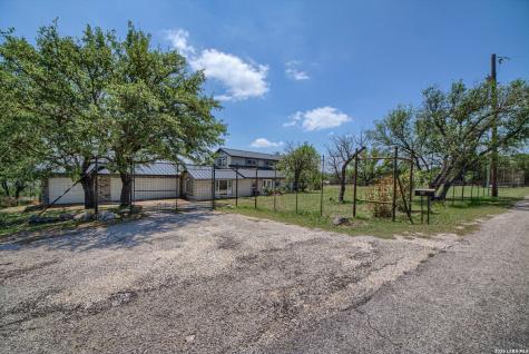 193 Doris Drive Kerrville TX 78028