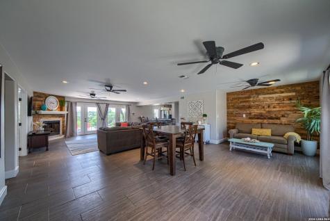 193 Doris Drive Kerrville TX 78028
