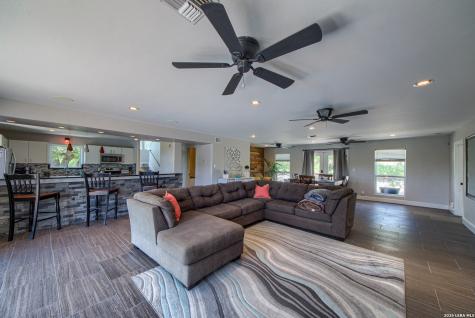 193 Doris Drive Kerrville TX 78028
