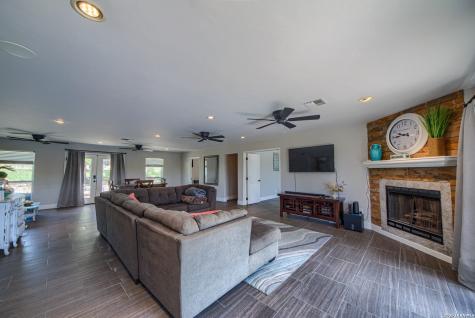 193 Doris Drive Kerrville TX 78028